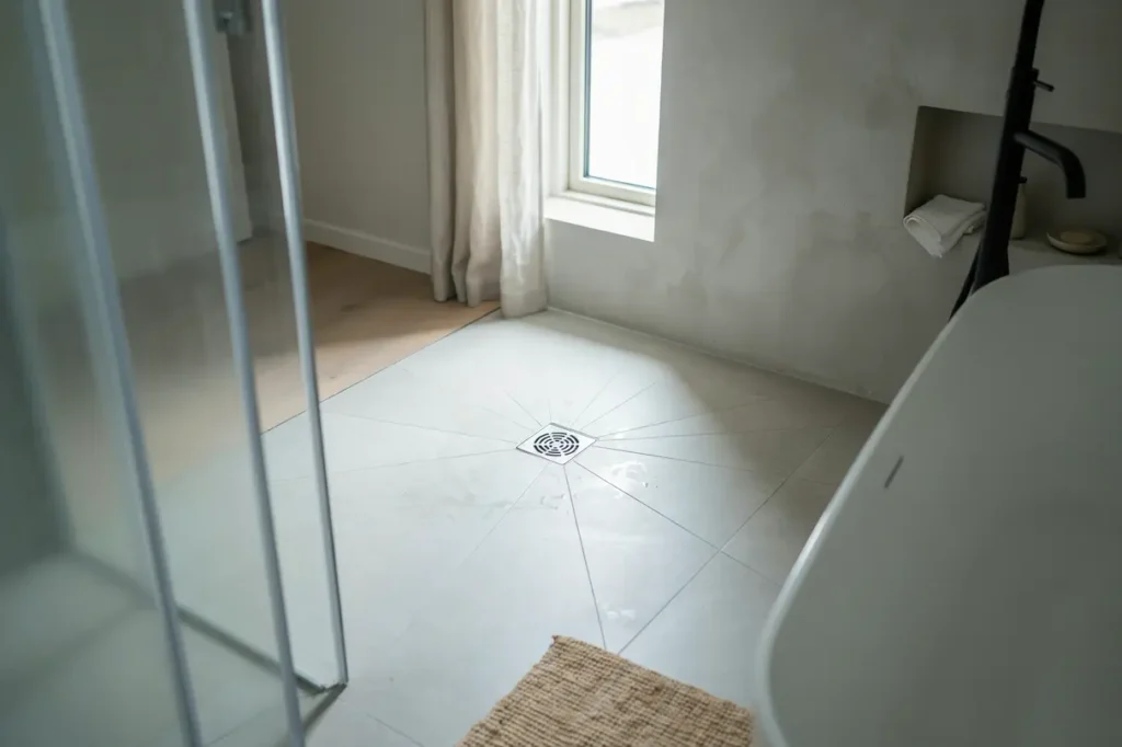 renovering av avloppsstam och golvbrunn i bj rketorp